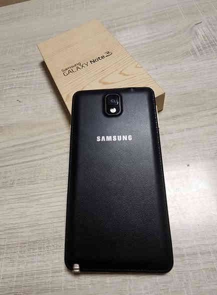 للبيع سامسونغ نوت 3
ذاكرة 32 وياه الكرتونه والشاحنه وبطاريتين بس يحتاج بطارية جديدة
كلشي بيه شغال والجهاز نضيف
تواجد بغداد المنصور
السعر 50 الف
للتواصل ***********
