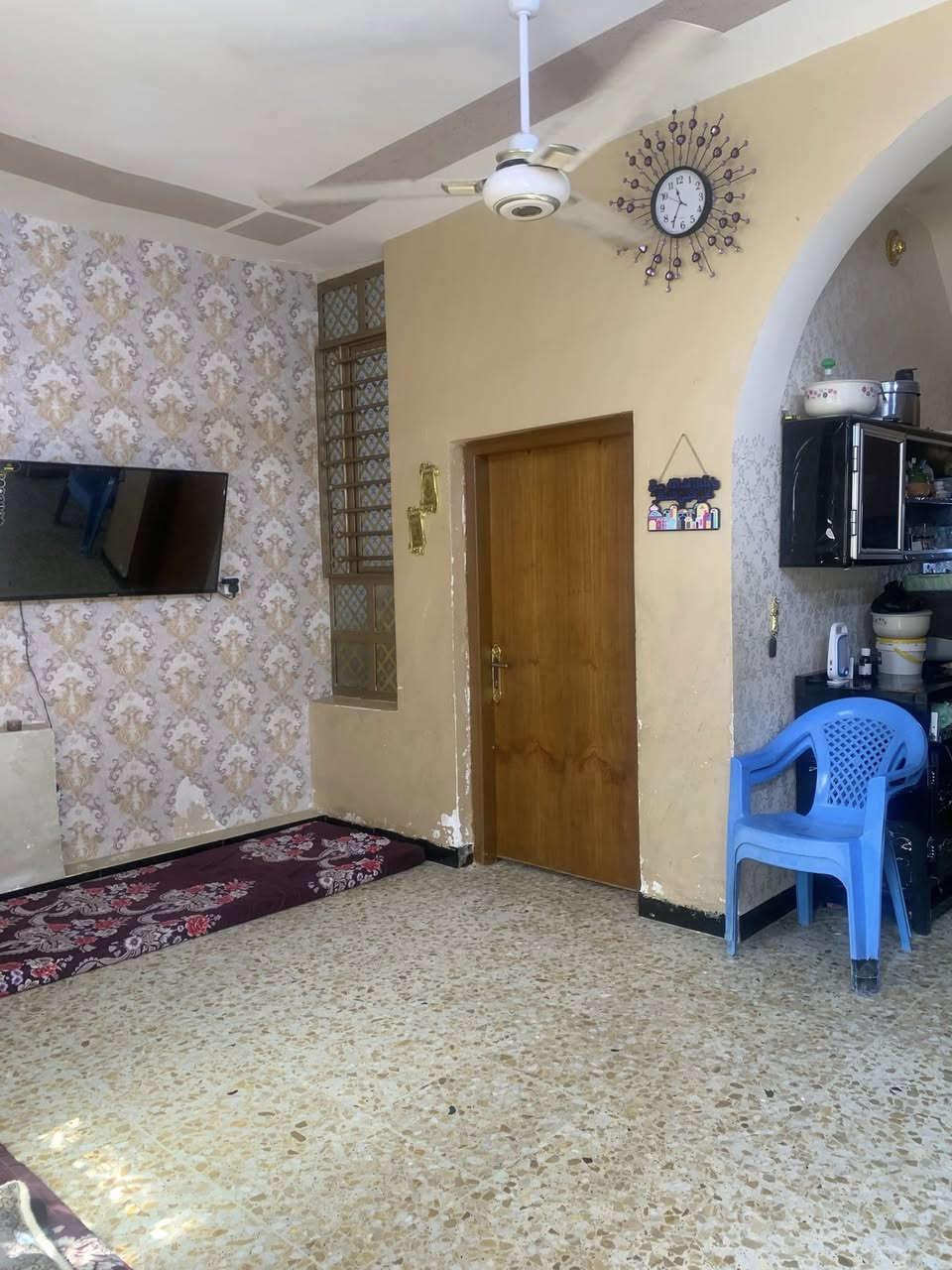 � للبيع – بيت في الجغيفي الأولى

📍 قرب مدرسة المجد
📐 المساحة: 118 م²
🛣️ شارع 8 متر

✨ يتكون من:
▪️ صالة
▪️ استقبال
▪️ غرفتي نوم
▪️ حمام داخلي
▪️ حمام خارجي

✅ موقع مميز وقريب من الخدمات والمدارس
✅ مناسب للسكن العائلي

📞 للاستفسار والمعاينة:
إيهاب للتطوير العقاري
***********

#الفلوجة #عقارات_الفلوجة #بيع_وشراء_العقارات #إيهاب_للتطوير_العقاري #بيت_للبيع #الجغيفي_الأولى
