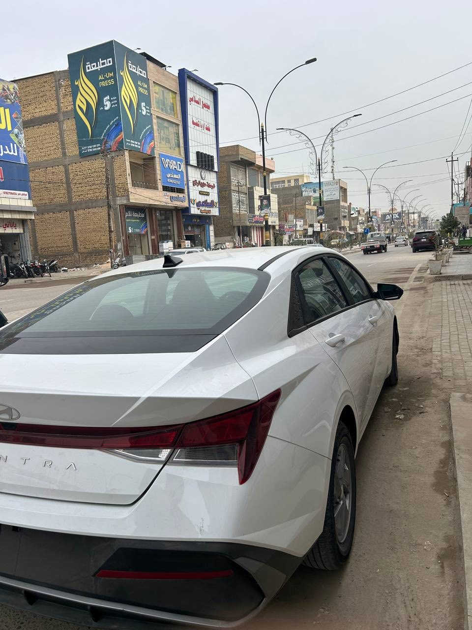 السلام عليكم

النترا  2024
داخل اسود
وارد امريكي حادثه بنيد 
 وبارد بالجاملغ
محرك 2000 
رادار امامي
رادار خلفي
رادار جانبي
شاشة منفصل
كامرة دوارة
تحديد مسار
قيادة ذاتيه
توقف ذاتي 
ماشية7500 ميل
سيارة جاهزة وكاملة بدون نقص
العنوان بابل الحلة
للاستفسار اكثر الاتصال على ***********
