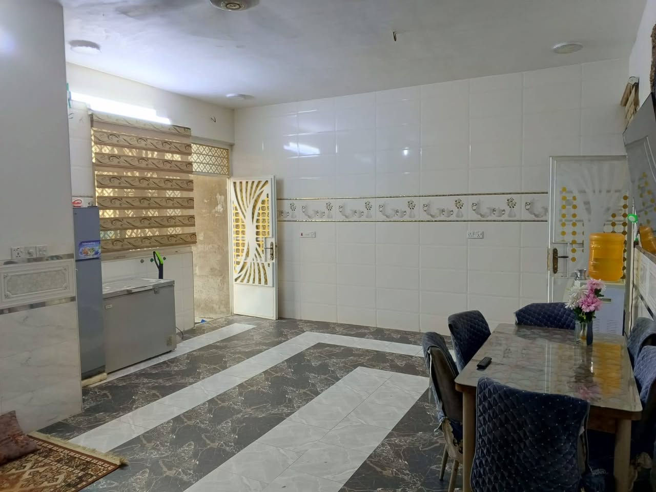 بيت مساحة 200متر زراعي صدامي قديم امصفر منطقة الاصلاح شارع الجزيره قرار 117السعر والتواصل ***********
