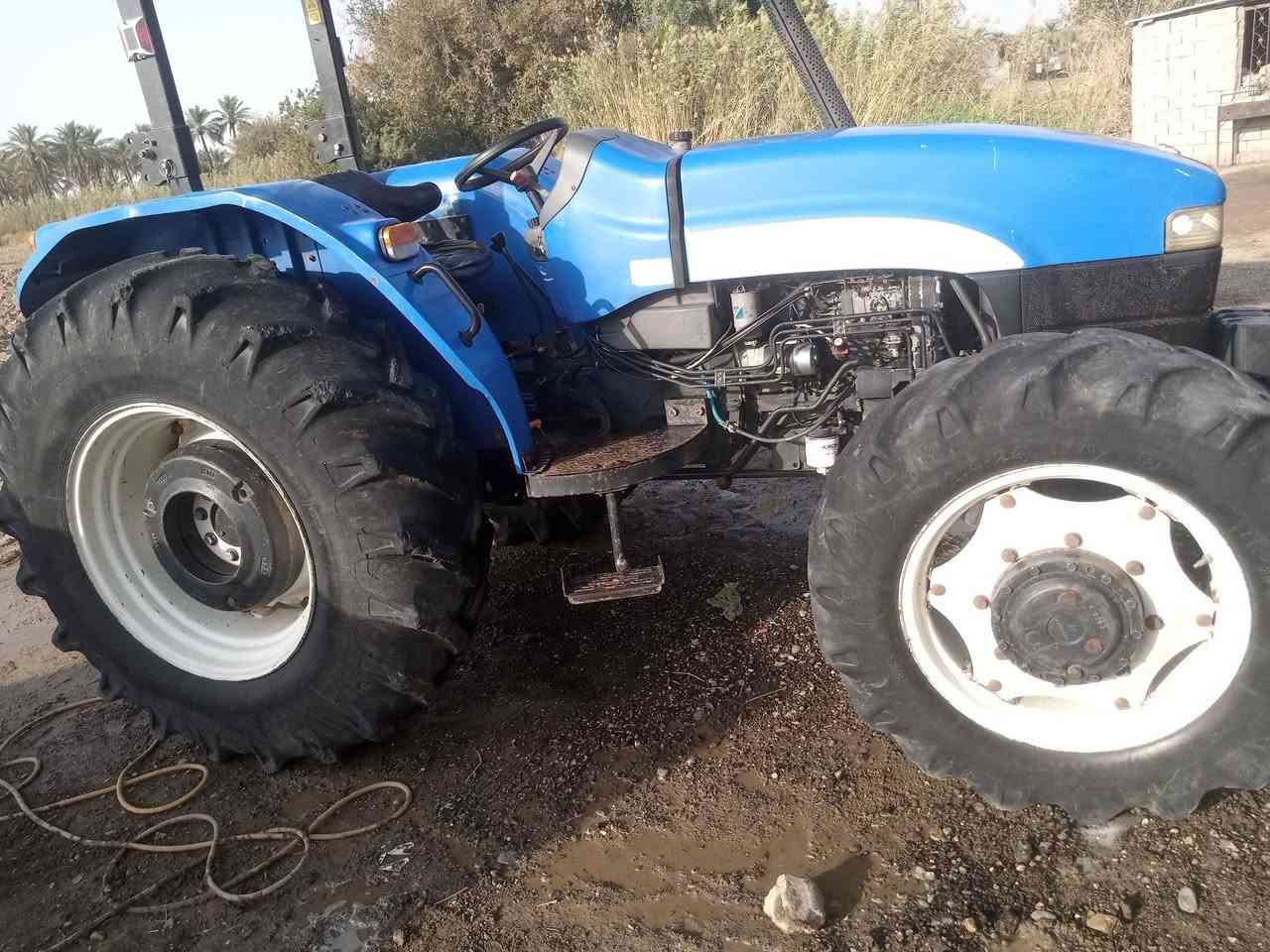 سلام عليكم مكينه نيو هلند حجم 80لبيع موديل 12مكاني بابل محاويل***********
