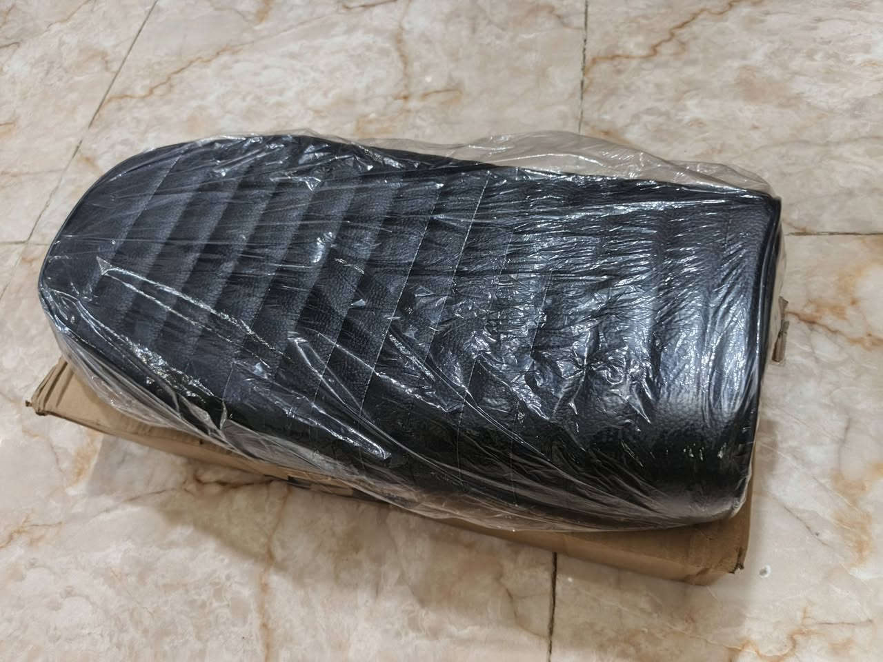 كلشي  وسعره احفظ الصوره وتفضل خاص وتدللون يوجد توصيل جميع انحاء العراق


**إذا كنت صاحب هذا الإعلان وتريد حذفه لأي سبب، رجاءا أرسل رسالة إلى الدعم الفني**