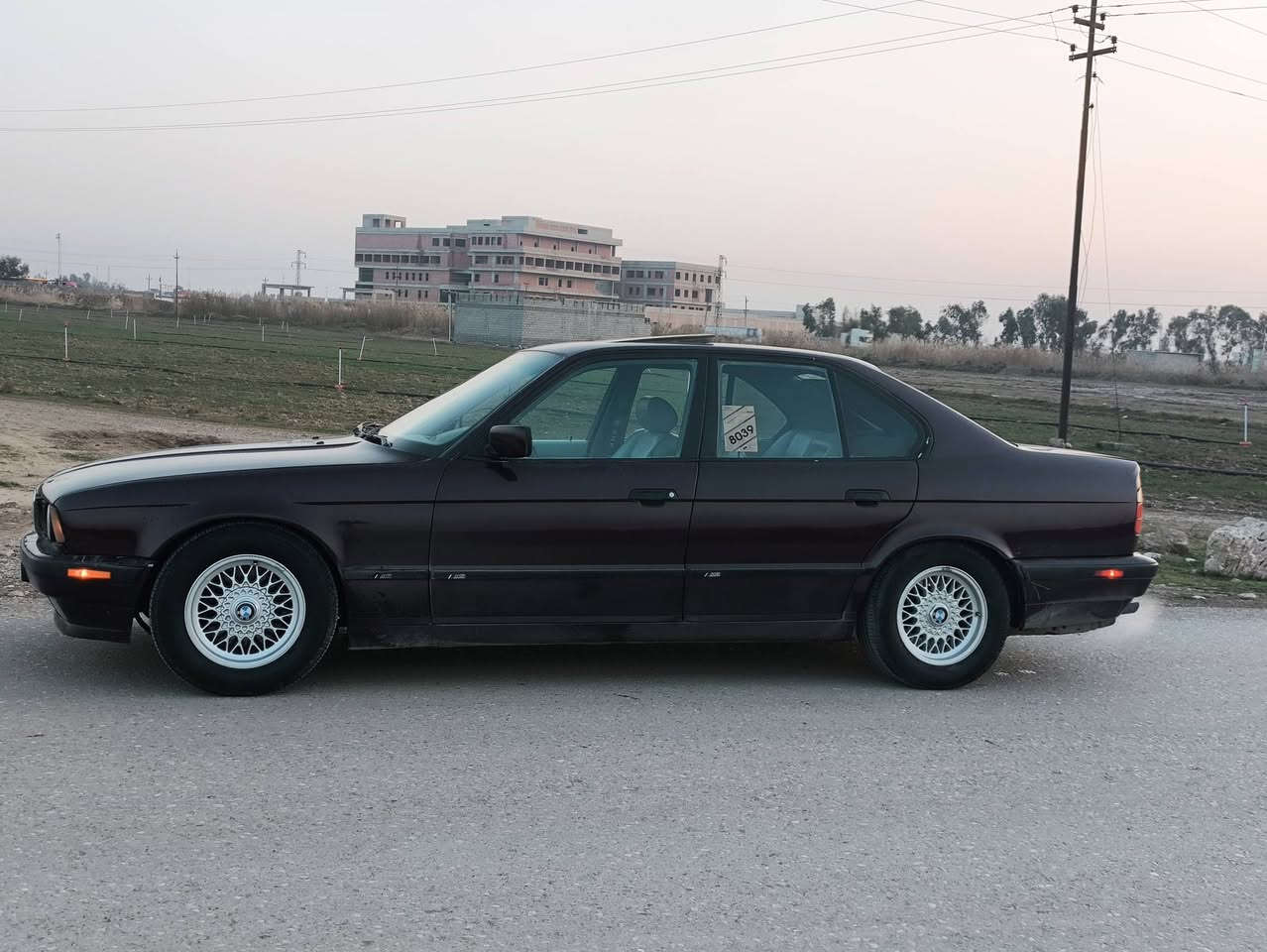 525 اصل محرك عدل كير محرك حاويه داخل جلد ملكي طكت جاكوك ما بيها بدون حادث موديل 1991 سياره فول السعر 72 والسوك كلشي بيه الشراي يتصل*********** مكاني داقوق
