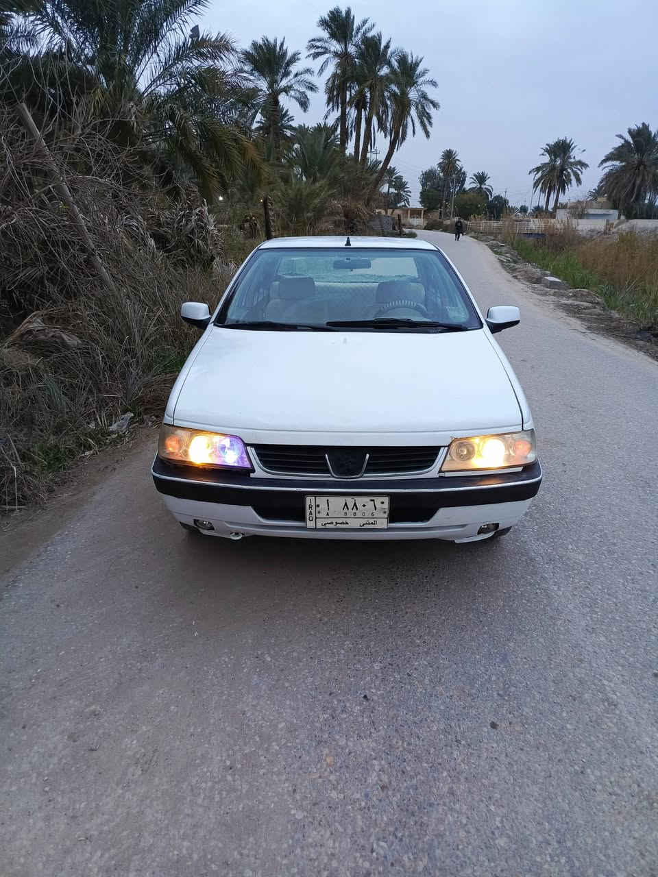 اسلام عليكم اخوان سياره للبيع بيجو بارص 405 مكفوله من اضربه وصبغ حداديه كير مكينا كهربايات كلشي شغال ونضيف بيهه تكحيل صبغ اقل الصبع شوف العين شوف الفيديو سياره جاهزه مداور ثاني يوم سنويتهه لسبعه وعشرين اسعر 37 وبيهه مجال عنواو سماوه رميثه علمن والله اسياره مال جناي مامتعوبه علا ايدي رقم الموبايل ***********
