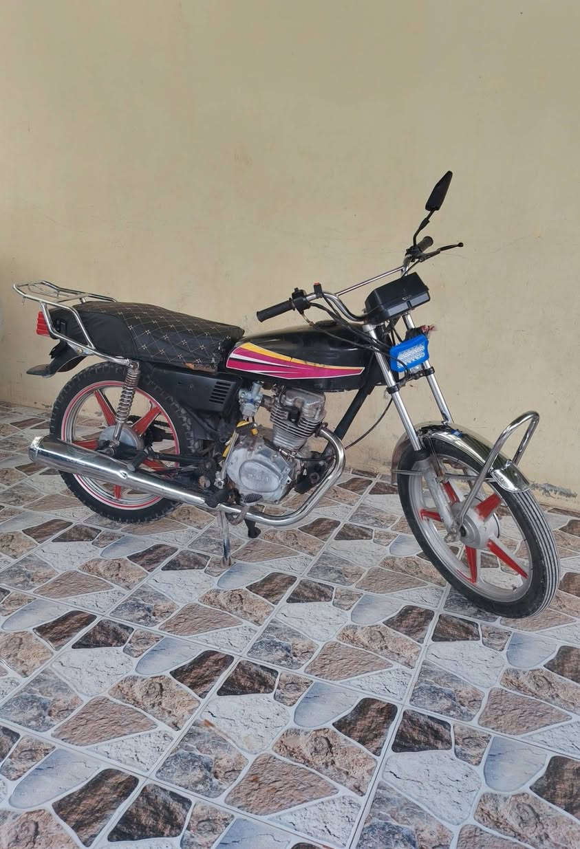 السلام عليكم
دراجة ايراني 2019 أوراق كامله، للبيع السعر 280 وبيها مجال المكان ديالى شهربان ***********
