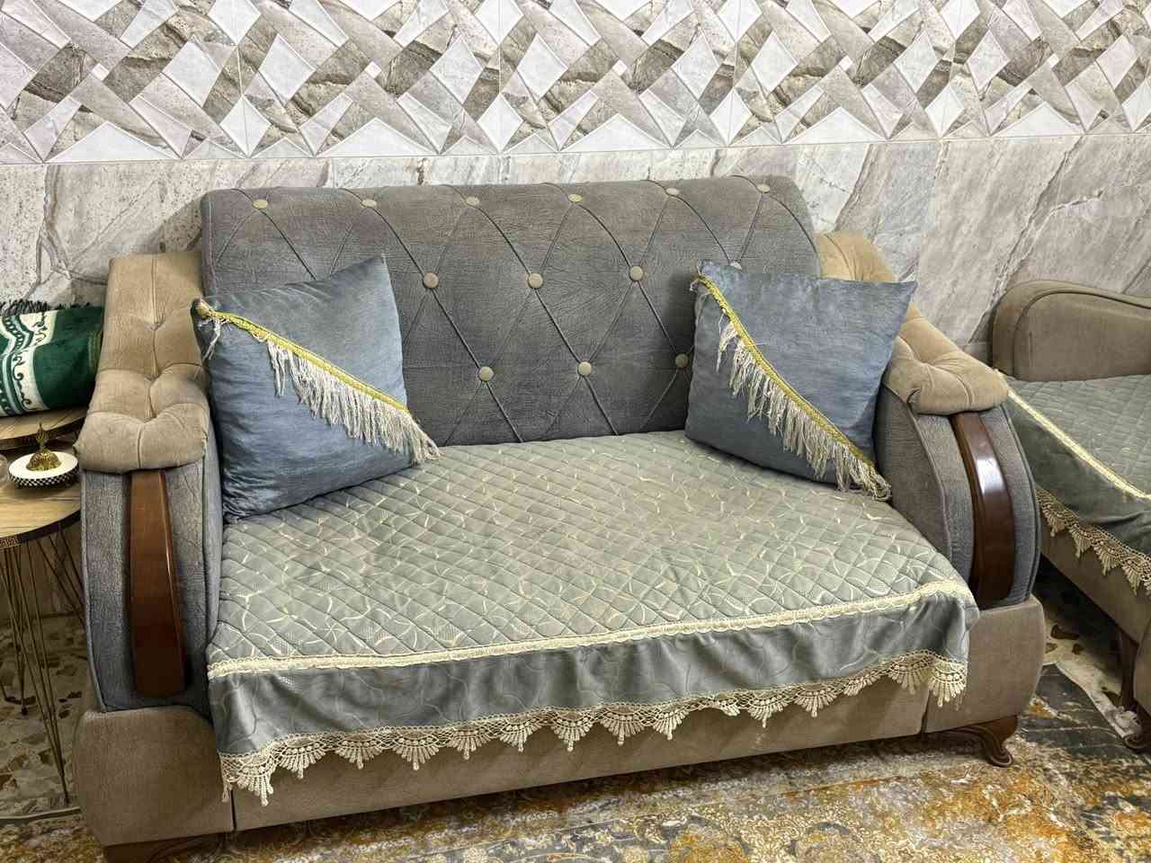 تخم ٧مقاعد وحده ثنايه وحده ثلاثيه وثنين كراسي نضيف كل ضرر مابيه تكمه تفصال  مو سوكي  سعر خاص


**إذا كنت صاحب هذا الإعلان وتريد حذفه لأي سبب، رجاءا أرسل رسالة إلى الدعم الفني**