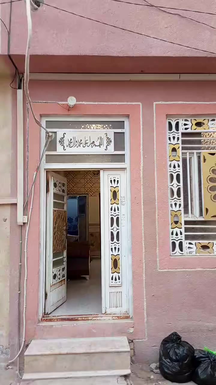 بيت للايجار المساحه ٥٠متر طابق واحد مؤثثه المعملجي البزل المدفون  شارع جامعه هل البيت ٣٥٠  ***********
