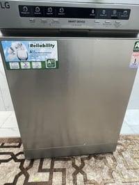 غساله صحون جديده ونضيفه شخط مابيها سعره 300 07842773322واتساب