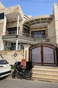 🔹 للبيع بيت مميز في الكرادة خارج 🔹 📍 الموقع: الكرادة خارج 📐 المساحة: 2...