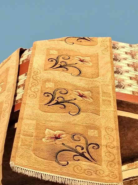 زوالي عدد2 طول الوحده4متر والعرض3متر وزوجين مدايد الطول4متر والعرض متر السعر300وبيهن مجال العنوان بابل حله شارع80 هــــــ‍***********
