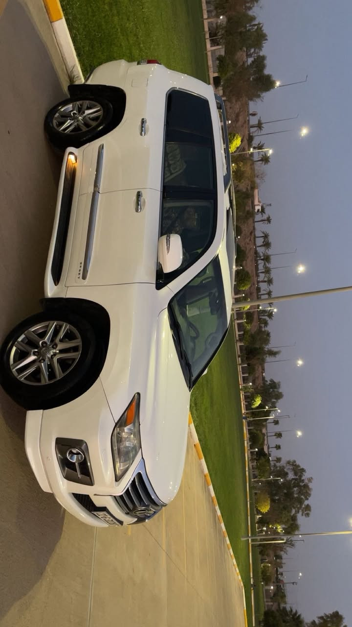 ‎‏Lexus LX sport 2012

‎اللَّهُمَّ صَلِّ عَلَى مُحَمَّدٍ وَعَلَى آلِ مُحَمَّدٍ

‎🔹لكزس 2012  ) LX 570

‎🔹 ربع جامرلخ خلفي صبغ باقي كلها بشرط

‎🔹 داخل قيسي  
 

‎     📞[***********] ره قم موبيل  

‎ فول فول المواصفات 🔹
‎ بصمة➕ الانزلاق➕ورقة البيانات➕شغال كشن جلد و هيلتر 
‎الاحتلال➕راس ديفيد➕ 5 كاميرات  ➕ثلاجة➕زينون، جلد جاف  تدفئة شفط التبريد خزينة➕هواء مزدوج➕نظام ايكو سبورت,➕حساسية الديك المؤخرة  مرايات➕الفتحة➕باب خلفي جك➕رادار إمامي

‎محرك كير بشرط مامفتوح 🔹
‎سيارة حيل نظيفة كلشي عل بلاد لوك
‎سنوية زنكة كلشي جديد
‎باسمي السنوية بشرط تحويل و خرامة 
‎سيارة مابيـها دينار مصرف كامل من كل نواحي

‎نظافه ١٠٠٪؜ كامل سيرفس بدون نقص و بدون مصرف🔹

‎نفسي يوم /تحويل و وكالة حاظر 
‎مكانك /داخل اربيل

‎📞[***********] ره قم موبيل
