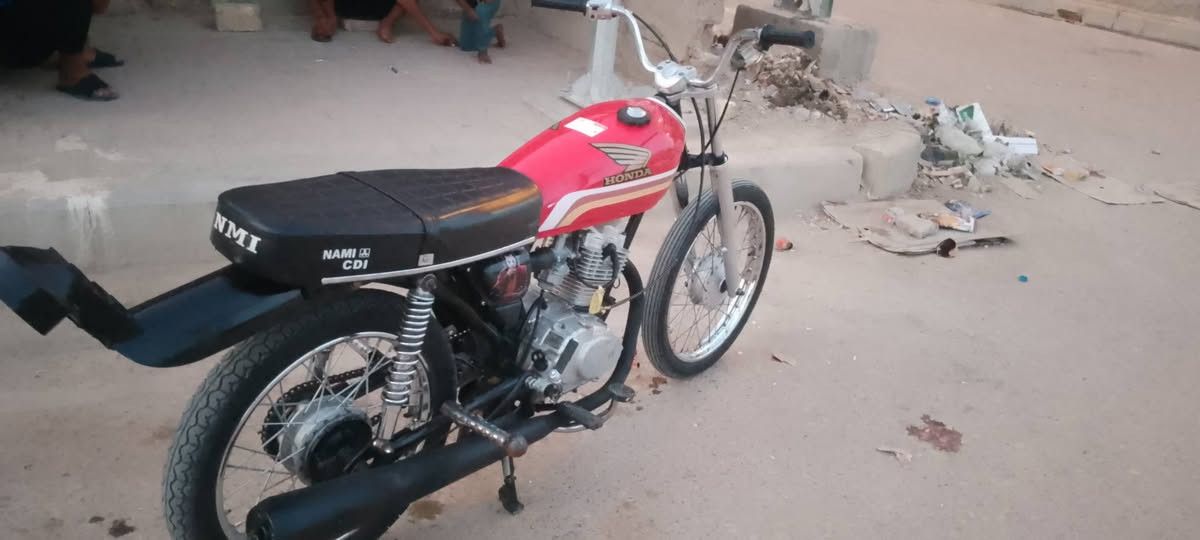 السلام عليكم شباب دراجه للبيع بدون السعر 500


**إذا كنت صاحب هذا الإعلان وتريد حذفه لأي سبب، رجاءا أرسل رسالة إلى الدعم الفني**