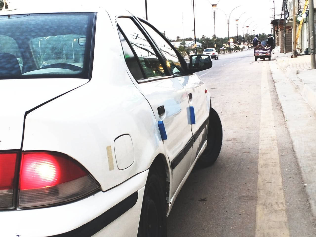 السلام عليكم
سمند 2011 سياره نظيفه خير من الله كير مكينه تبريد تدفئة شغال سنتر لك شغال  
ارضيه جلد سياره بدون ضربه ولا صبغ 
فقط جاملغ الخلفي اليمين تايرات جدد  
كهربائيات كلهه شغاله 
لايت زنون شاشه وكاميرا شادله 
كشنات مال ملكه كهربائي
رقم كربلاء تحويل ثاني يوم 
السياره كلش نضيفه 46 وبيهه مجال 
مكاني كربلاء الحسينيه
***********
