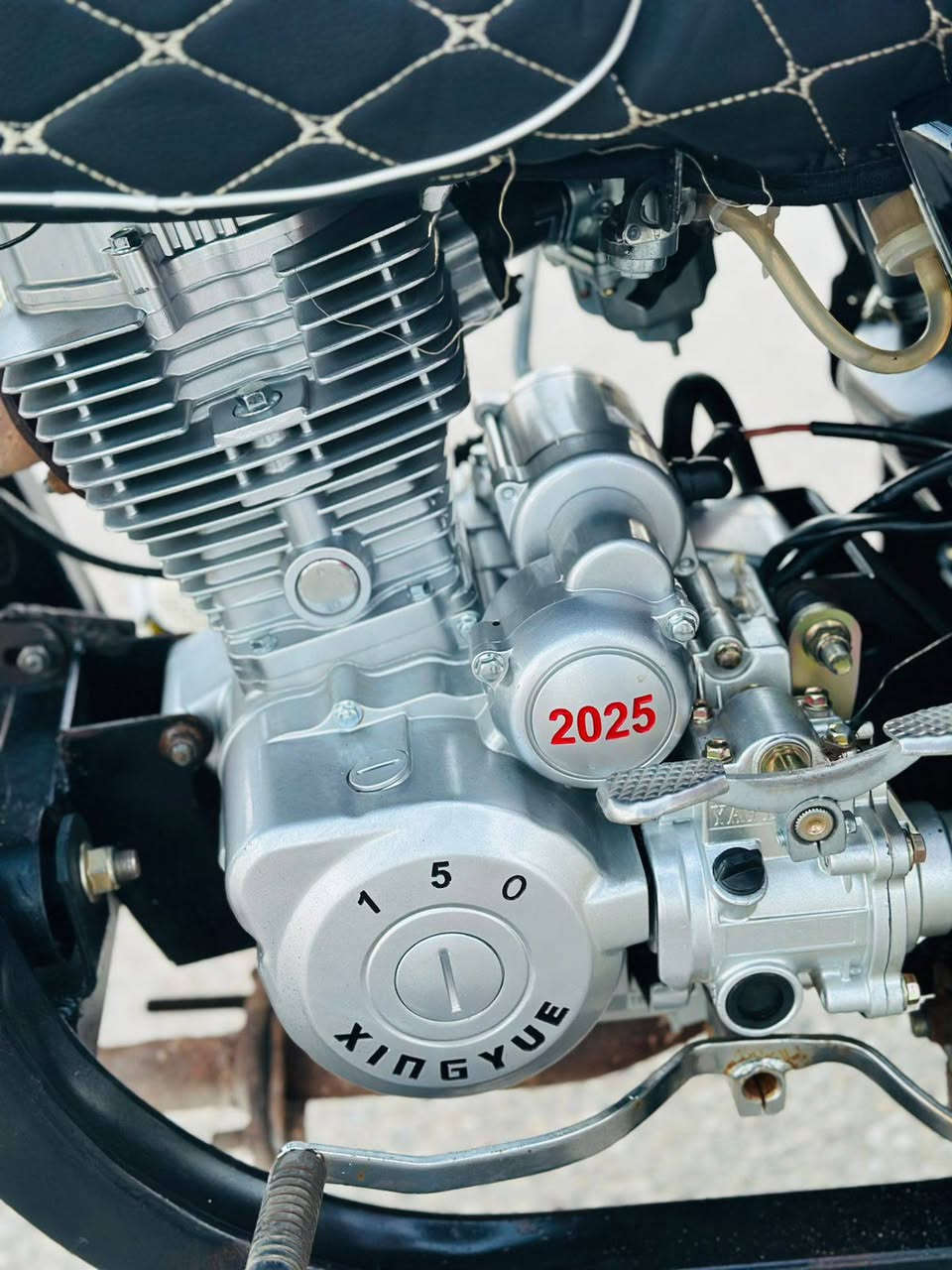 السلام عليكم ستوته للبيع فحل عالي شاخوان 2022 منفيس كامل محرك 25 قبل سبوع شاده بلادي الاصلي رگبه شرط شاصي شرط كهربائيات كله شرط ستوته جاهزه تخبل كله بشرط مكاني كركوك سعره مليون و350 وبيه مجال شراي اتصل ودلل ***********
