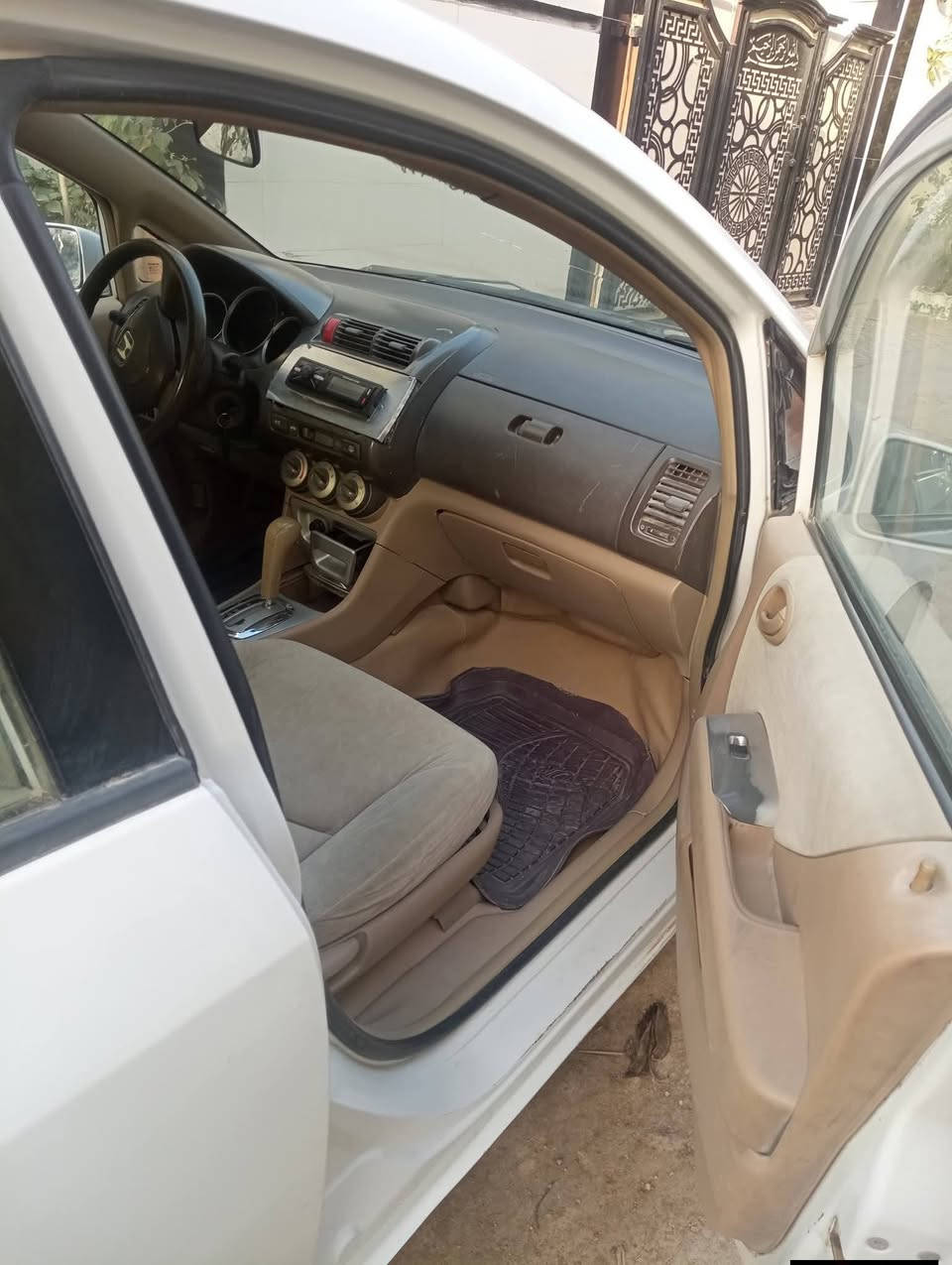 هوندا ستي للبيع موديل 2007 خليجي رقم بغداد دولي تحويل مباشر سياره جاهزه كير محرك ولمعلومات اكثر ***********
