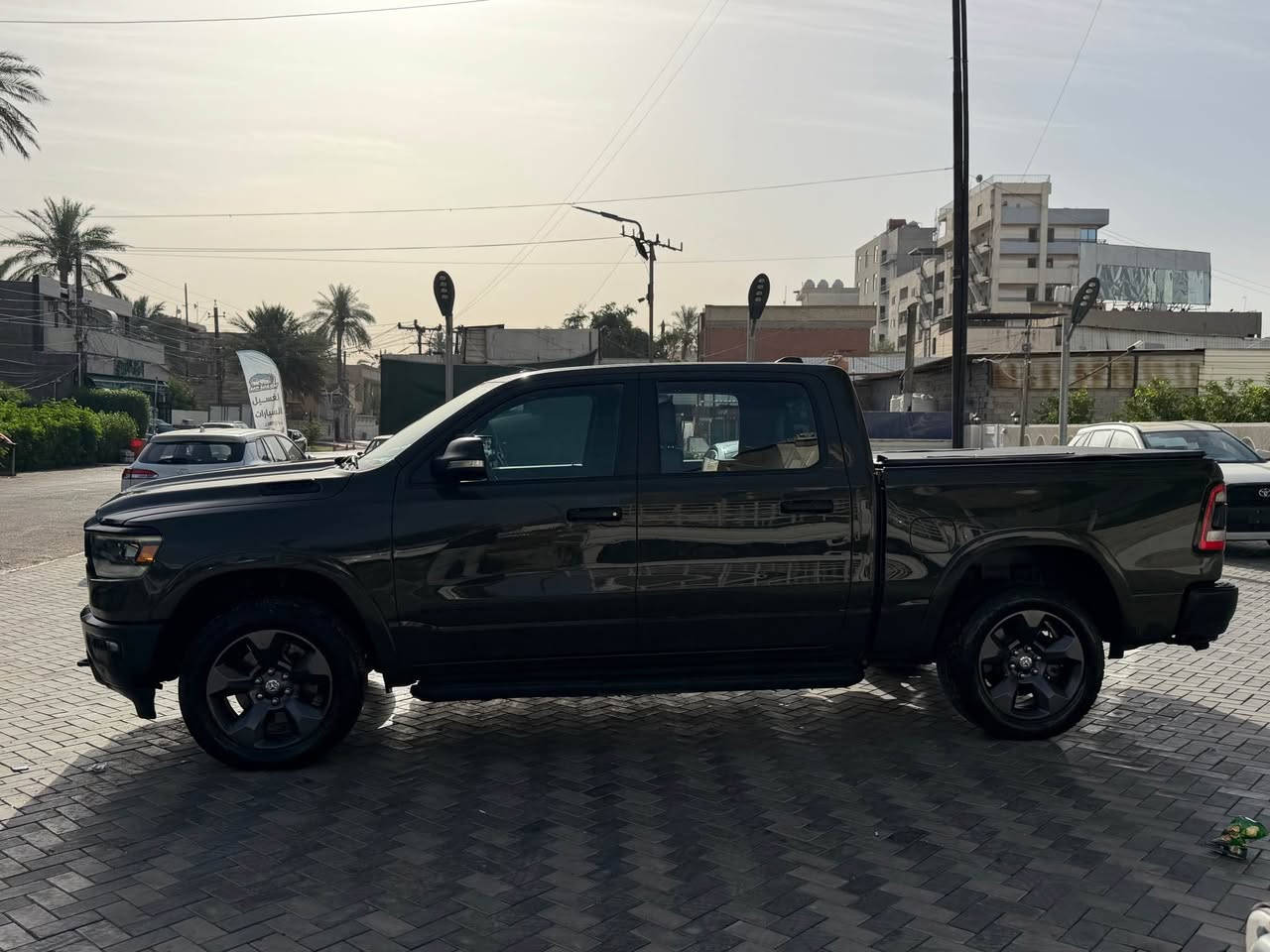 دوج رام ٢٠٢١ كلين بدون حادث بك هورن لون زيتوني 
سعر ٣٦٥٠٠
*********** بغداد, العراق

