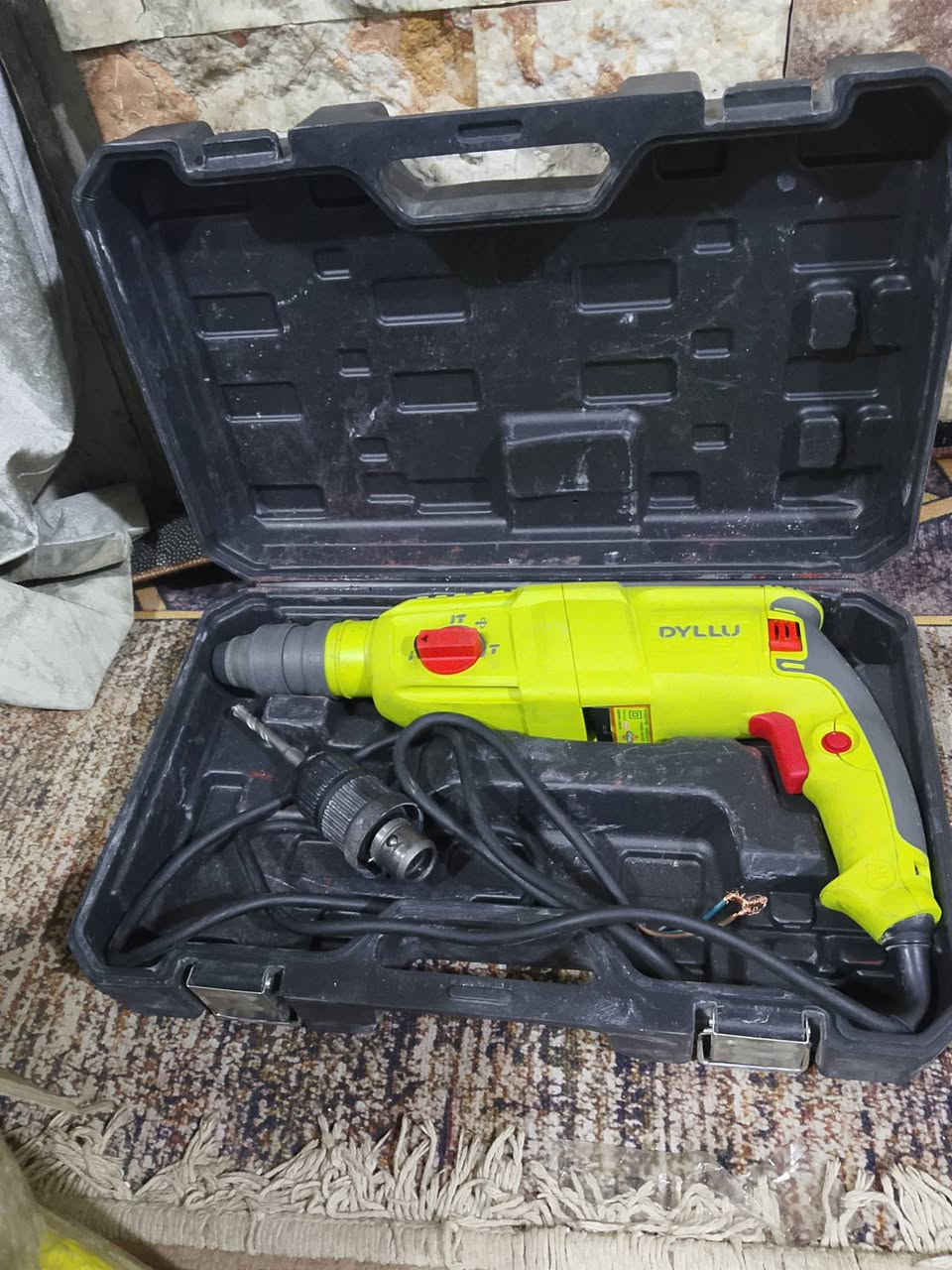 السلام عليكم. 
عدد للبيع شغلات وشرط أخو الجديد 
يوجد توصيل لكفافه محافظات العراق وبغداد 5 آلاف 
الاسعار والتفاصيل مذكوره داخل الصور 
*********** يوجد واتساب
