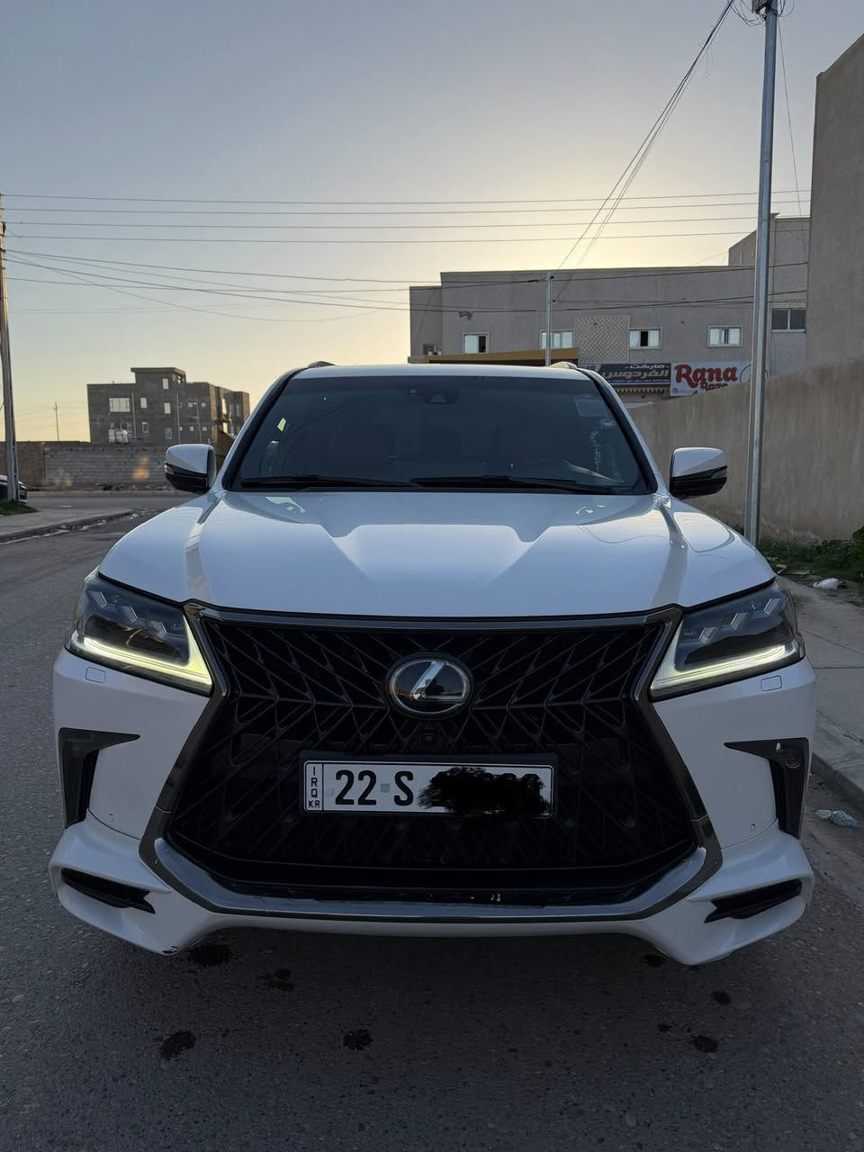 لكزز 2019كورو اصل رقم اربيل
ماشية 210ألف حقيقي
بيها بابين تبديل وجاملغ بدون دواخل اليمين 
رقم اربيل بإسمي 
مكاني تكريت
للتواصل***********
