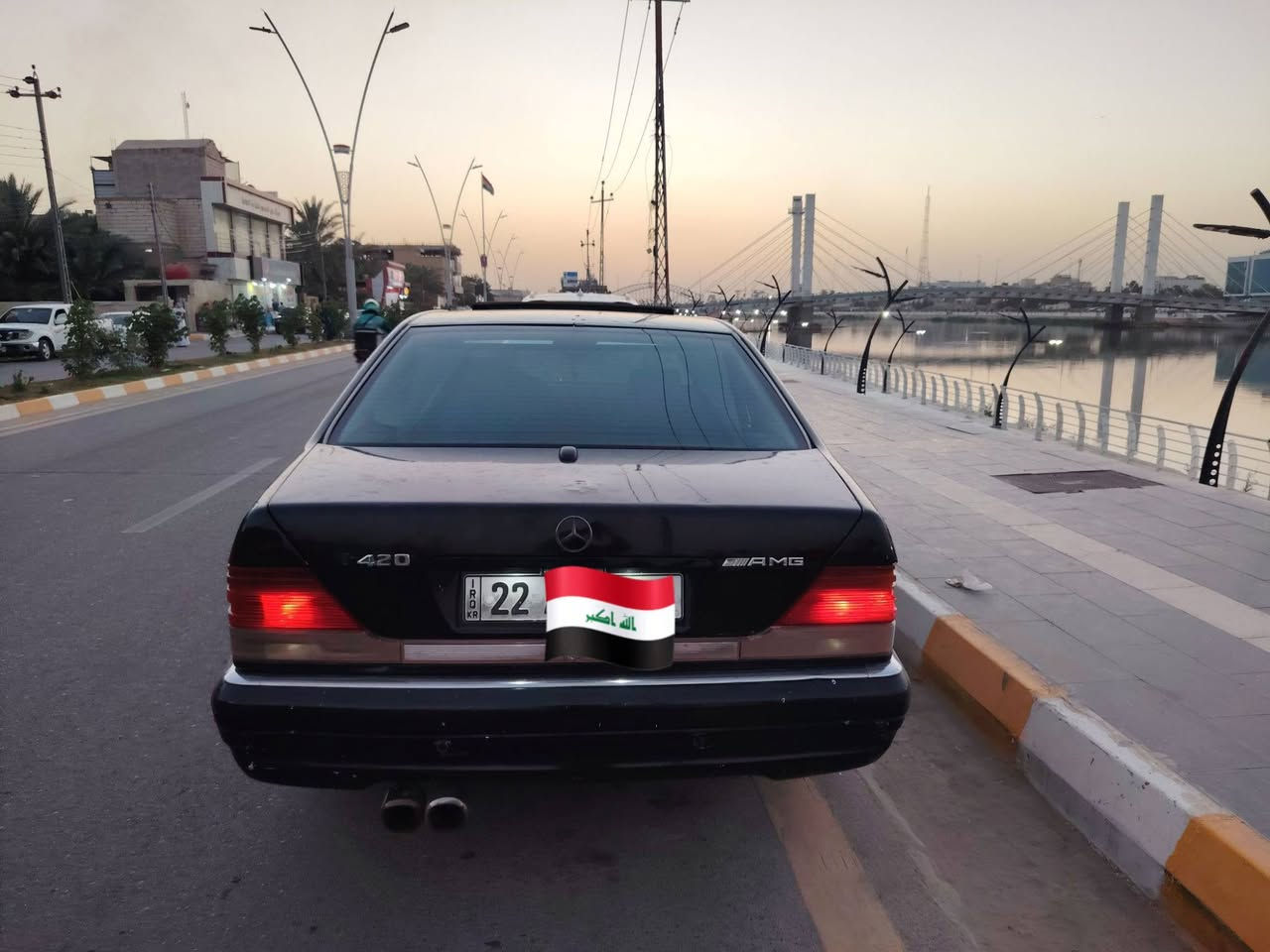 السلام عليكم متوفر شبح  باب طويل محرك خراطيم 320 موديل 96 جاهزه السياره ماعدا الشفط رقم اربيل دولي شرط التحويل مكانها ناصريه مركز. للإستفسار الاتصال على الرقم *********** او مراسله الصفحة.  السعر  70 ورقه وقابل للتفاوض.
