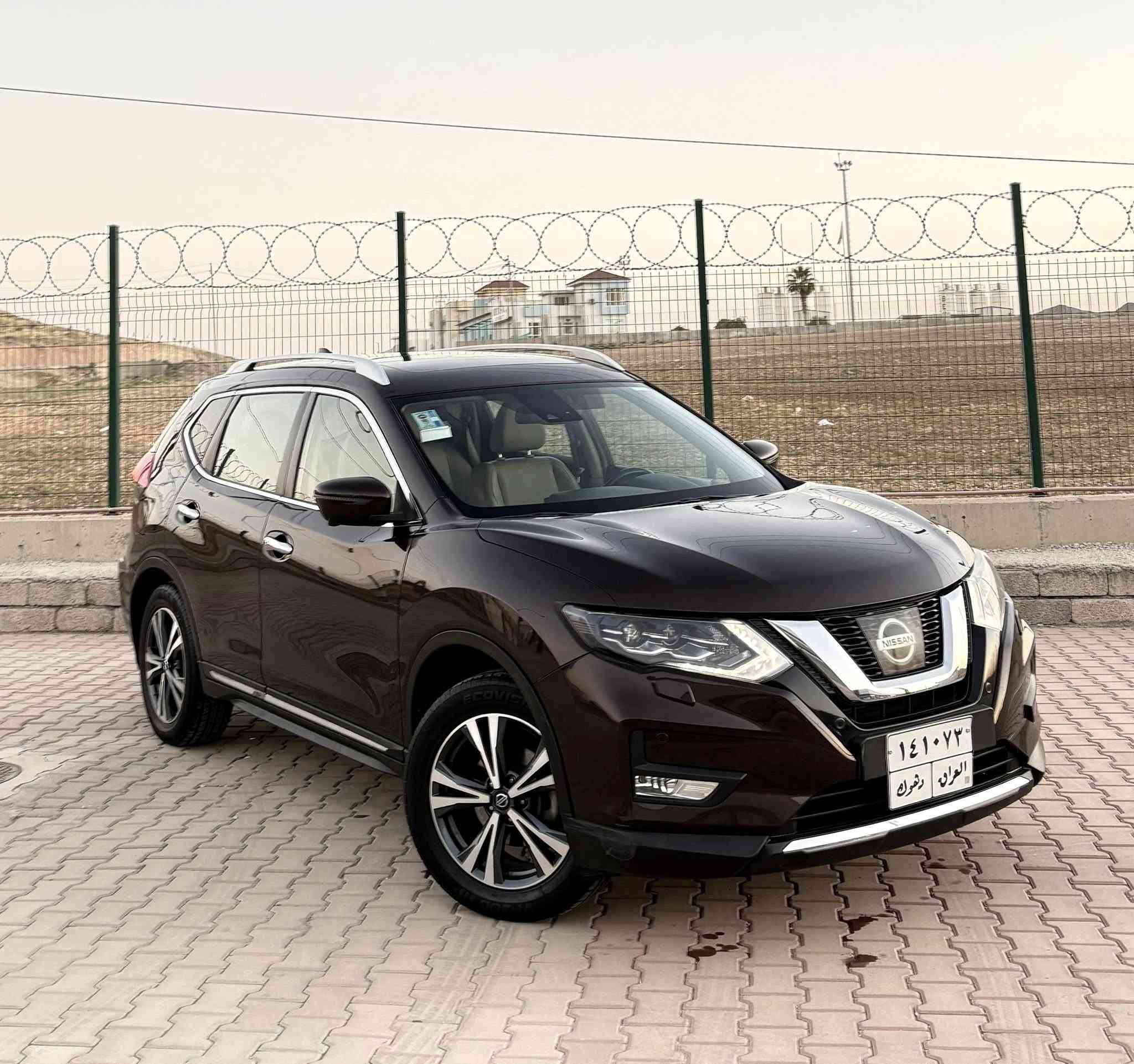 سلام عليكم
للبيع او المراوس
‏Nissan X-TRIAL Platinum 2018
نيسان اكستريل 2018 بلاتينيوم لون مميز 🤎

سعرها 200 وبيها مجال 

خليجي مكفولة كفالة عامة بدون صبغ اعلى فئة للاخير 
صفر شركة مهند

سيارة مال بيت ما ناقصها مصرف  دينار 

كير ومكينة وتبريد بشرط 
دهن يتبدل بوقته وما محتاجه مصرف نص دينار 
ماشية 73ميل (يعني 119 الف  كيلو متر)

فول الفول

بانوراما
دفع رباعي تحكمات
بصمة تشغيل
كاميرات 360 درجة
هاندبريك بصمة
صندوك كهربائي
لايت زينون دوار
رادار امامي 
رادار جانبي ونقاط عمياء
رادار خلفي 
محافظة على المسار
سستم صوت Bose
رادار قرائة اشارات مروريه للسرعه واظهارها على شاشة السائق
رادار لاين اسيست(تحذير الخروج عن مسار الطريق)
أوتو بريك تفاعلي امامي وخلفي
كشنات امامي كهرباء 
كشنات امامي تدفئة
بصمة ابواب
كشنات خلفي تدفئة
تدفئة ستيرن
محافظة على المسار
اوتو هولد
مانع انحدار
داخل بيجي
بلاجكتور
وضع ECO اقتصادي
كشنات جلد
حساسات 
مرايات كهربائية شفط
زراك لايت

وباقي مواصفاتها المعروفه

رقم تلفون
 ***********
***********
