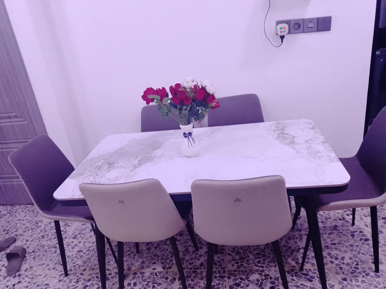 ميز الطعام للبيع السعر 200الف وبينو مجال قليل.. الموصل حي السماح 🌹


**إذا كنت صاحب هذا الإعلان وتريد حذفه لأي سبب، رجاءا أرسل رسالة إلى الدعم الفني**