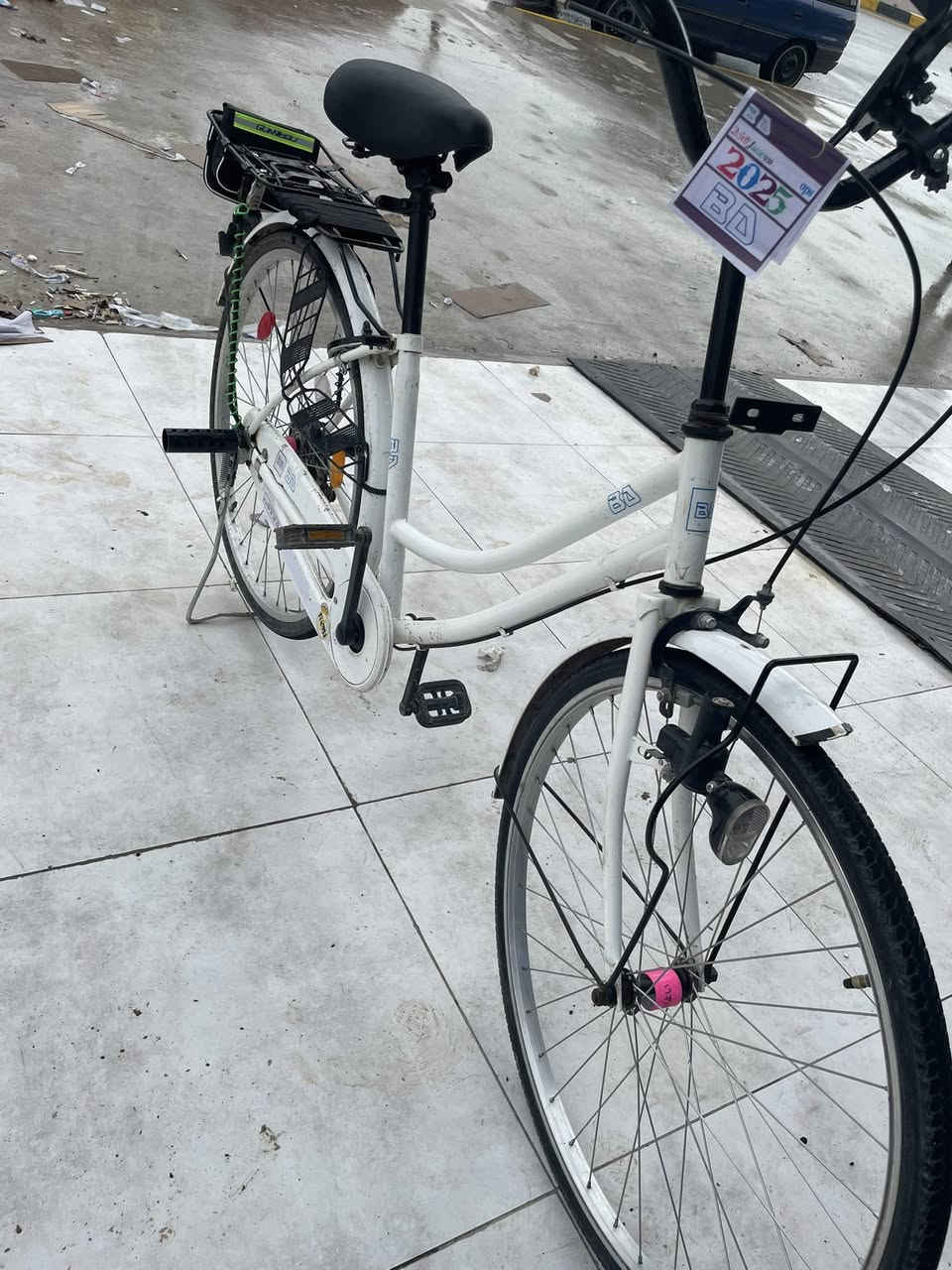 اخوانه العزار سلام عليكم 🫡
بيسكل جديد بمعنه الكلمه 
مديل 2024
BD
كامل من كلشي مايعوزو برغي 
لون ابيضّ المرغوب 
ومكاني موصل 
والسعر 115بي مجال قليل***********
متوفر وتساب 
👋🏻
