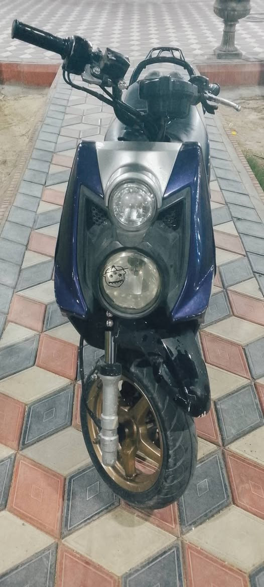 الدراجه سكنس جبلي مكفوله كفاله عامه السعر مليون و200 
***********
