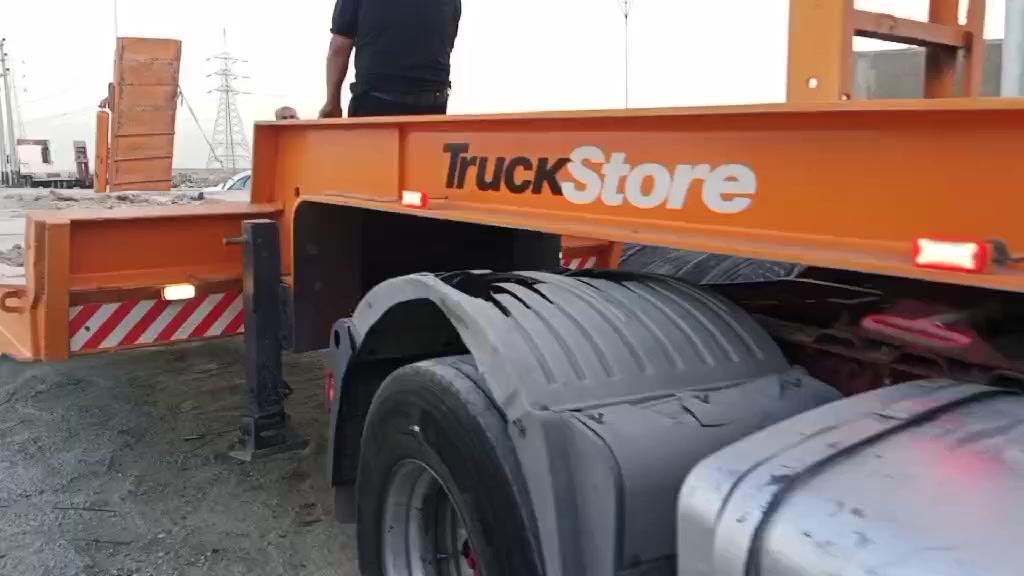 السلام عليكم عربانه لودر للبيع  جاهزه حداديه تخم تاير كهربائيات عربانه جاهزه من كلشي مكان ناصريه مركز للاستسفار ***********
