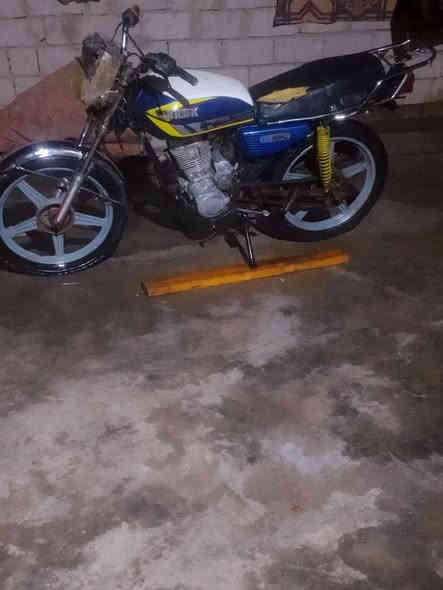 السلام عليكم دراجه للبيع 2019 كلك مقفوله من السرقه اي نقص ما ابيه *********** وهذام
