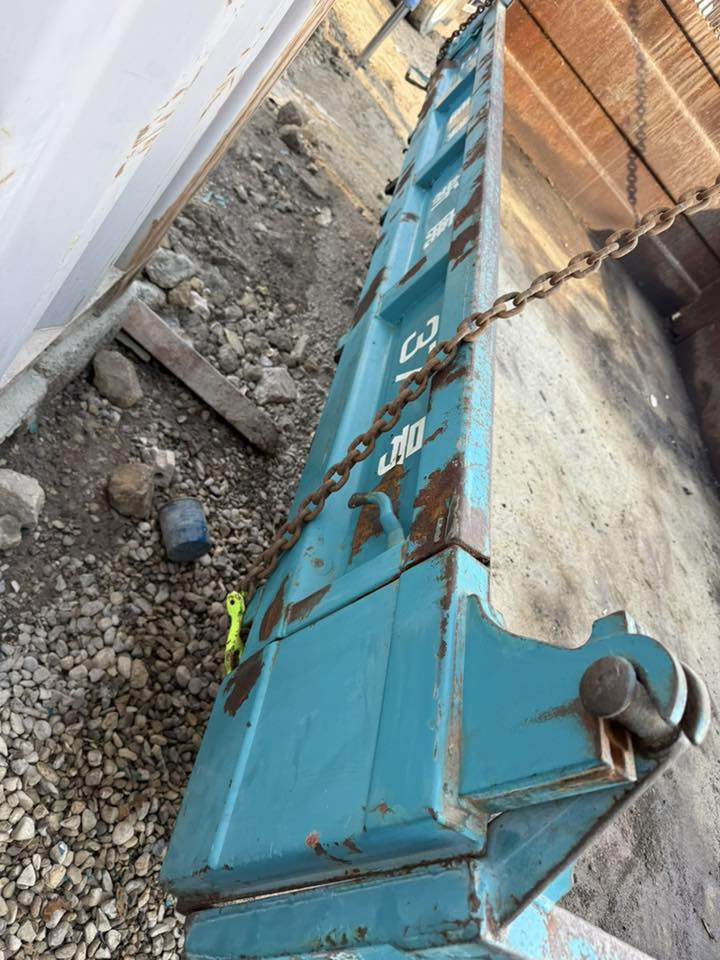 السلام عليكم.     وصول بدي مال تيوته جديد    الناصريه قرب مجسر الاسكان  ***********
