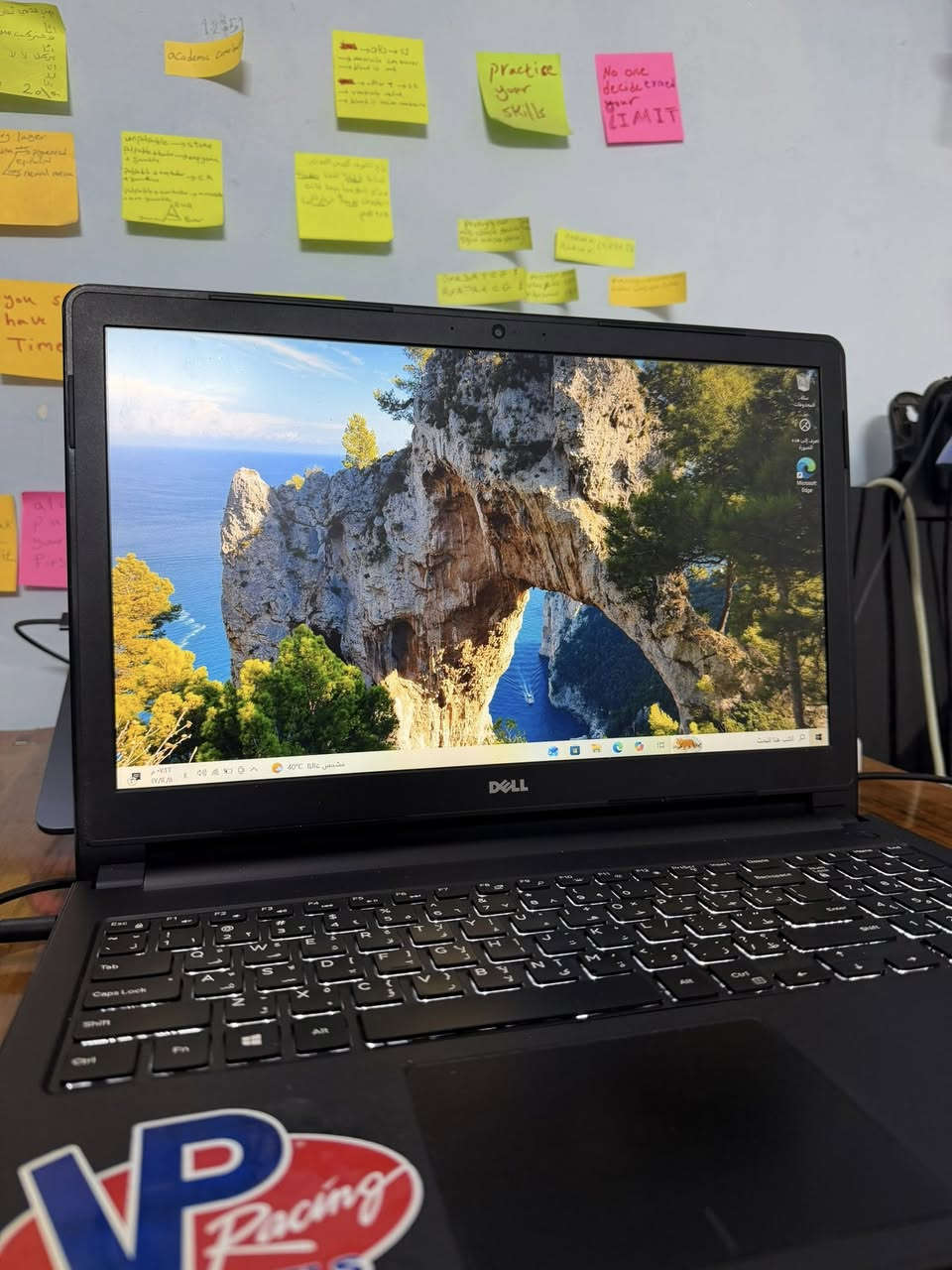 للبيع لابتوب Dell Inspiron 5559 بحالة جيدة
لابتوب عملي ومناسب للدراسة، الشغل المكتبي، التصفح، ومشاهدة الفيديوهات.

المواصفات:

الموديل: Dell Inspiron 5559
المعالج: Intel Core i7-6500U
الرام: 16GB RAM
التخزين: 512GB SSD Lexar
كارت الشاشة: AMD Radeon R5 M335 4GB + Intel HD Graphics 520
النظام: Windows 10 Home
الشاشة: 15.6 إنج
اللون: أسود
الكيبورد: عربي / إنكليزي
الحالة: مستعمل وبحالة جيدة

اللابتوب سريع بالتشغيل والفتح، ومناسب جداً للاستخدام اليومي والدراسة والبرامج المكتبية.

ملاحظات:

السعر: 345,000 دينار
المكان: بغداد
للتواصل: ***********
