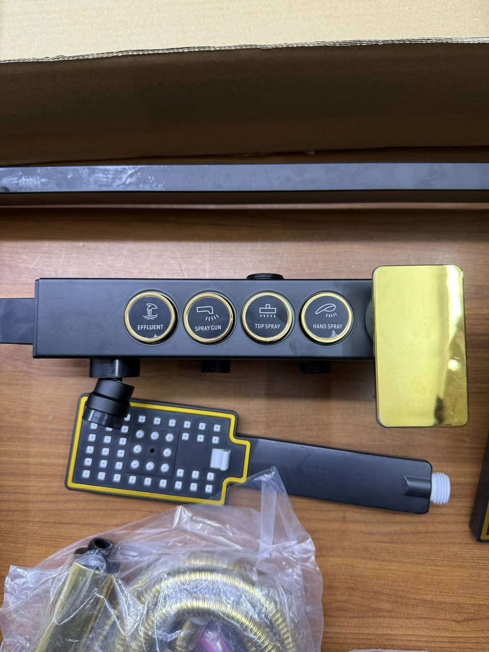 متوفر هذا الدوش الحلو انطونا سعر وبالعافية عليكم


**إذا كنت صاحب هذا الإعلان وتريد حذفه لأي سبب، رجاءا أرسل رسالة إلى الدعم الفني**