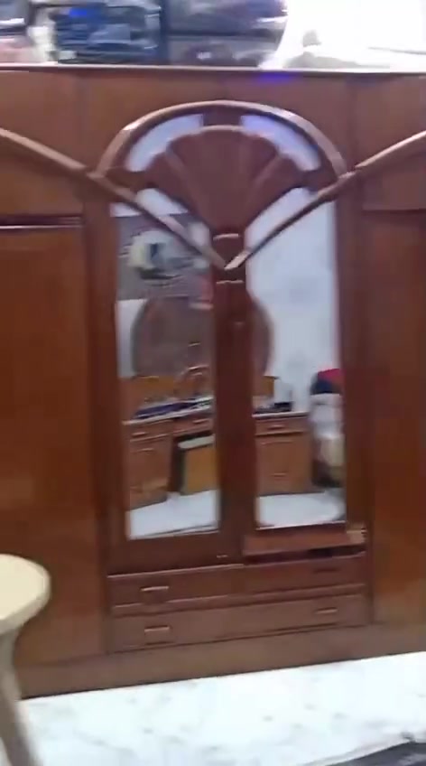 غرفه للبيع استفسار على رقم ***********8
