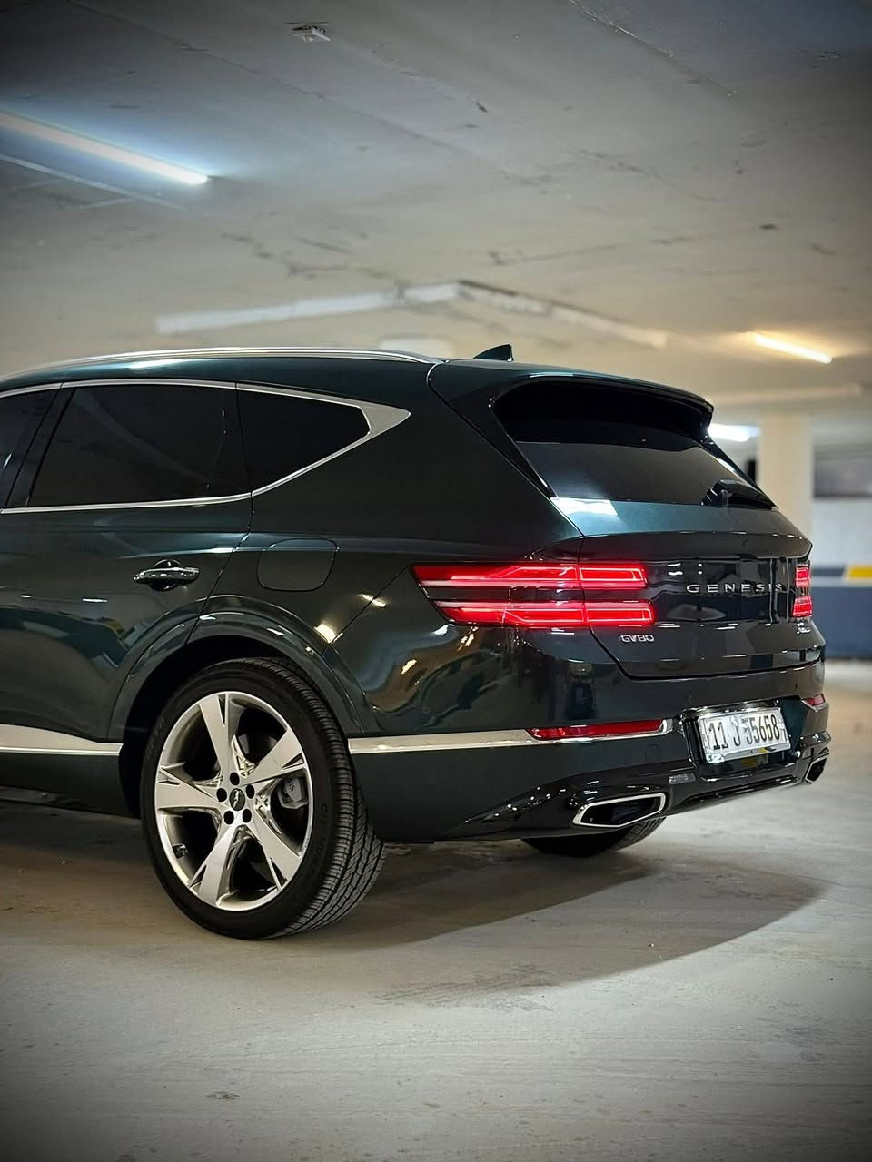 للبيع GV80 2023 Prestige
3.5 V6 

سيارة فول مواصفات اعلى فئة 

ابواب شفط/ كشن مساج/ داتا شو/شاشة دجتل /سقف كنتارا 

حادث سياره باب وجاملغ جهة السائق فقط 

ماشيه 25000 ml 

السعر  38,000 

***********
