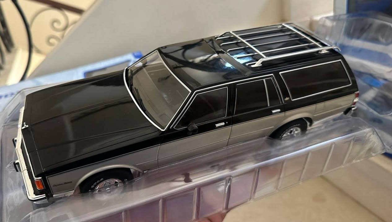 تعديل : تم الحجز ✅✅
Chevrolet Caprice Estate Wagon 1985 👑🎖️🎖️
Mcg 1/18 🔝


**إذا كنت صاحب هذا الإعلان وتريد حذفه لأي سبب، رجاءا أرسل رسالة إلى الدعم الفني**