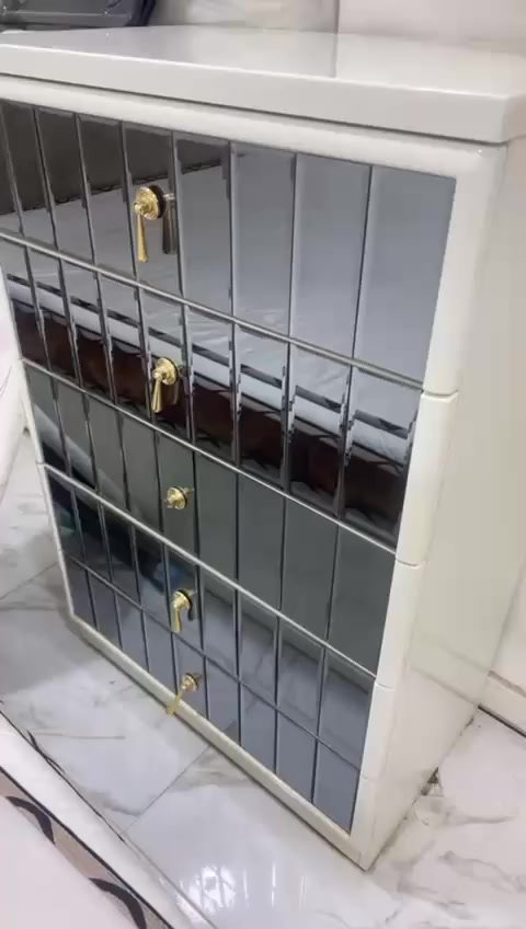 غرفة تركي 9 قطع جديدة استخدام شهرين فقط ماخذيه ب مليونين و300نريدها بب مليون و600 العنوان بغداد كفاءات السيدية


**إذا كنت صاحب هذا الإعلان وتريد حذفه لأي سبب، رجاءا أرسل رسالة إلى الدعم الفني**