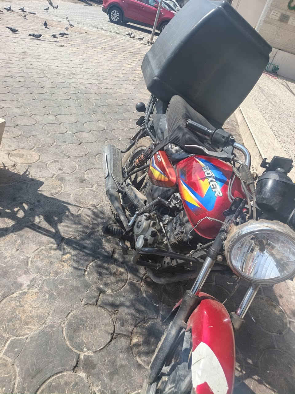 بوكسر كلاسيك ٢٠٢٢ للبيع كوم حديد
قيم بل يرضي الله وتعال أخذها كوم حديد لتجي تكلي شبيها الدراجة /الدراجة شغالة  مكاني البياع شرطة الخامسه ***********
