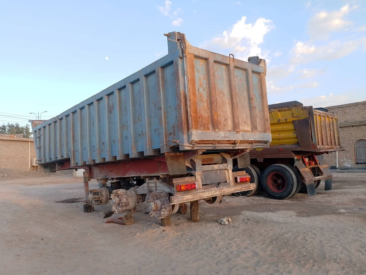 السلام عليكم عربانه فوزله للبيع مجموعه 14 دناكير واحد 16 واحد 14 ثالث تعليك سعر 90 وبيه مجال
العنوان الفلوجه بحاتم طريق المدينه السياحيه 
الاستفسار الاتصال على الرقم ***********
