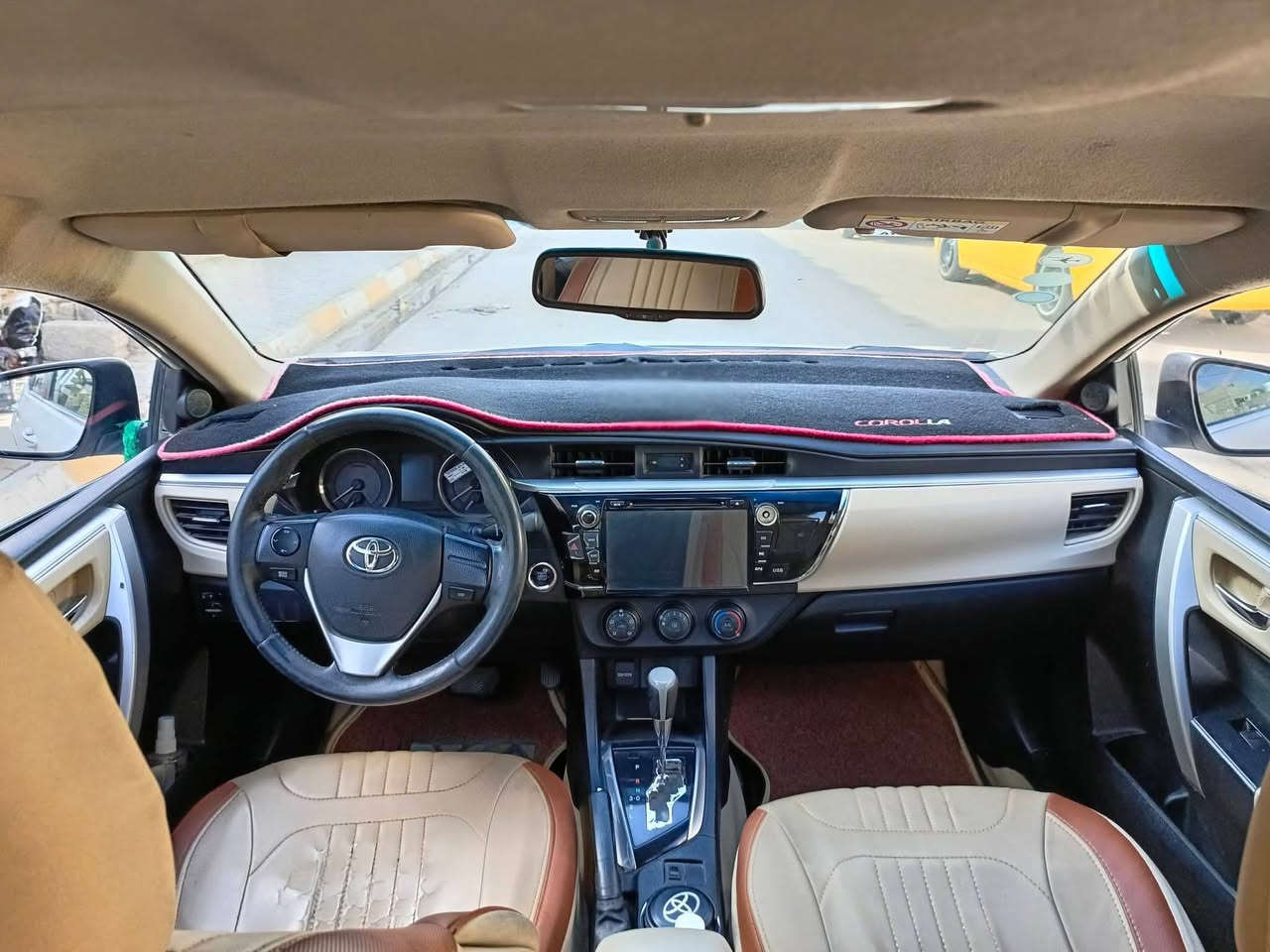 السلام عليكم بيع فقط
السلام عليكم بيع فقط بيها صبغ حزام بدون حادث 
تويوتا كورولا خليجي
رقم بغداد الإنكليزي الجديد
الموديل 2015
اربعة سلندر
داخل بيجي مخمل
تحكم استرين جهة واحدة
شاشة اندرويد
كامرا خلفية دوارة
السيارة كير ومحرك  مكفولات
السعر  125 $   وبيهة مجال
مكان السيارة  الكوت

هاتف *********** سونار مرفق
