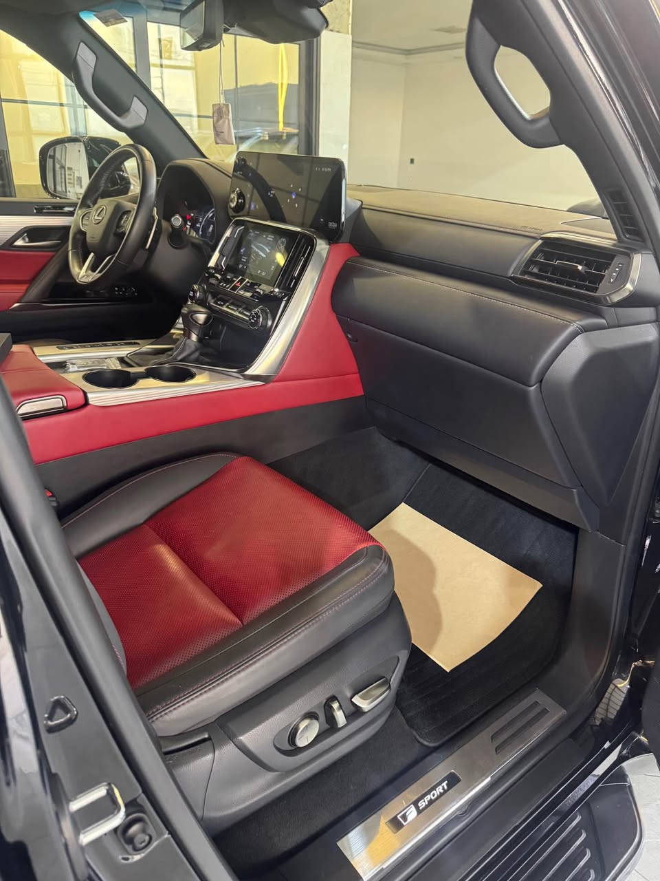 LX600  2024

F  Sport 

F1

SAS 

………………………………………………………………………….

لێکزس 

2024     رەش
 
ناو     سۆر

………………………………………………………………………….

وارد     عیراق

شەریکە   ساز

ضمان   4   ساڵ

………………………………………………………………………….

مواسفات

ئێف سپۆرت

F1

25   سەماعە

داتاشۆ

دەرگا   شەفت

 5   کامیرە

5   کورسی

 شغال

رادار

ویل   22   دەلوب

 جەگ

3   شاشە

………………………………………………………………………..

کامل    PPF    کراوە
 

…………………………………………………………………………

ماوەی رۆیشتن

36        هەزار       رۆیە
 

حەقیقی      بە      شەرت

………………………………………………………………………….

هیچی نیە

هەموو    شت   بە   شەرت

…………………………………………………………………………

ئەشیایی    بیلادی    خۆی    هەموو   ماوە

………………………………………………………………………….

رەقەم      سلێمانیە

………………………………………………………………………….

رەقەم   و  سەنەوی   نوییە

بەناوی     خۆمانە

…………………………………………………………………………

شوێن           هەولێر

معرض          جوهر

………………………………………………………………………….

***********

(  واتس  اب  هەیە  ) أربيل, العراق
