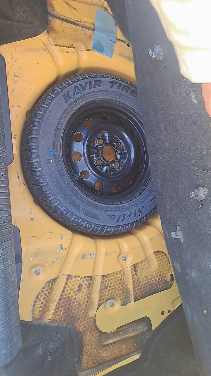 سلام عليكم طيبه موديل ٢٠١٦ سيارة خير من الله مكفولة كفاله عامة عدة بارد مكانين علة كد شبر مكينة كير كلة بلاد تجي بعينك وتشوف الله شاهد احلا من صور الله شاهد ما تصرف عليها ربع سيارو مال واحد يريد يعيش وبل عافية عل ياخذها سعر ٤٥ وبيها مجال مكان سيارة بغداد جسر ديالى رقم لهاتف ***********
