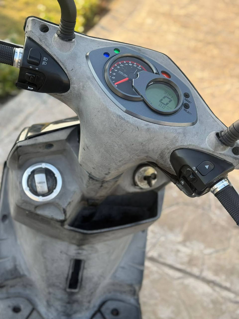 سلام عليكم ✋🏻 سكنس فحل ياباني نوزل خطين استان حساس قبق نفخ دراجه 🛵بلاديه من التاير للتاير مابيهه نقص برغي مكينه خير من الله ممفتوح برغي سلف هندر نكره اي وقت شلعه معدل كهربائيات 💡 كلهه شغاله الدراجه اوراقهه كامله مدفوع كمرك وخوره عبدالله بيهه وصل امن الوطني يعني اصوليه المكان 🏠 بغداد البياع السعر 💰 825وبيهه مجال حك الجيه📞 ***********
