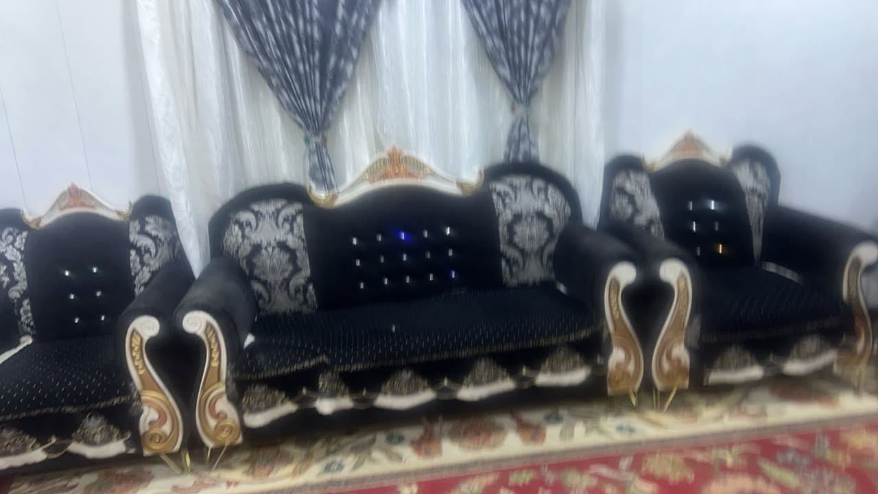 تخم عشره مقاعد بلون السود والبيض مع مفرش تخم بلون الأسود العنوان الدورين شارع سته قرب مستشفى الكرامه


**إذا كنت صاحب هذا الإعلان وتريد حذفه لأي سبب، رجاءا أرسل رسالة إلى الدعم الفني**