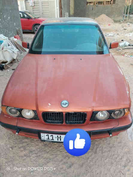 ٥٢٥ موديل ٩٣ 
كير ومحرك مكفول يرادلها ترتيب سيارة خير من الله 
مكان الدورة 
تحويل ثاني يوم 
٤٧ وبيها مجال
***********
