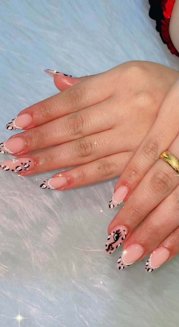 عرض لمده اسبوع لحكو 😍💅🏻
اكرلك مع دزاين اضفرين 12 الف وضمان الاكرلك شهر

والرموش تبقى من اسبوع لحد 25 يوم بس بـ4 الف 😎

الحسينيه السوق الاول شارع الشريفي

***********
