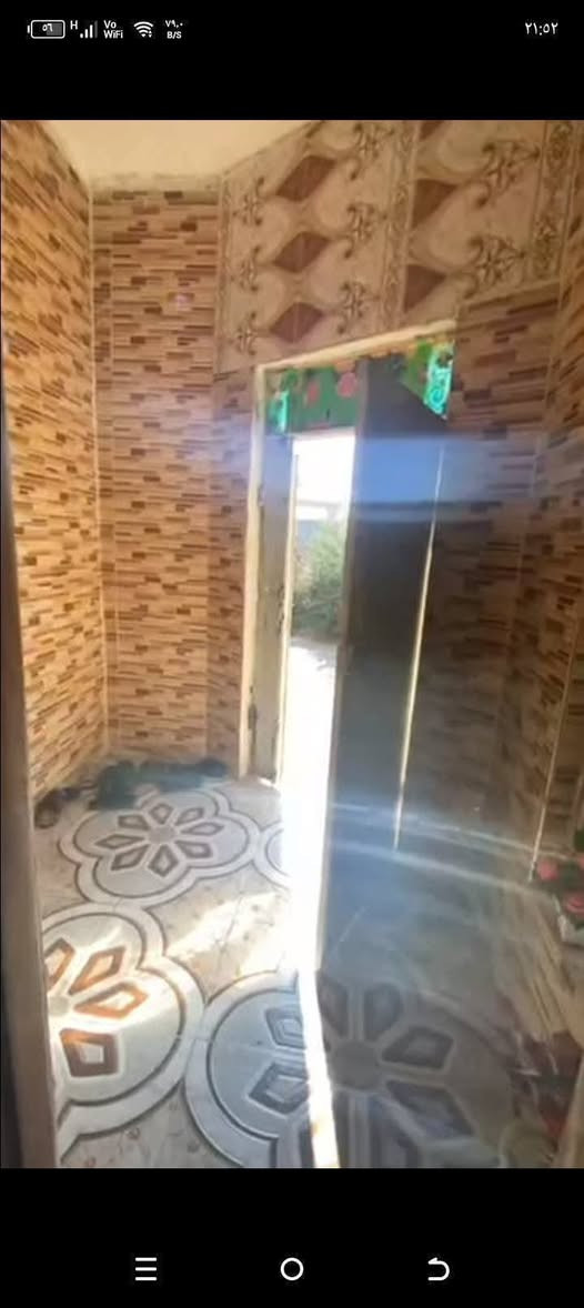 منزل للبيع السعر 50 مليون وبيه مجال في قضاء القرنه ناحية الثغر منطقه العلوة المساحه 1000 متر بناء بلوك نظيف وجاهز من كلشي (كلش مستعجل على البيع)
‏‪***********‬‏
