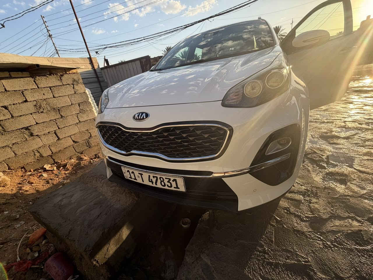 مرحبا عليكم ورمضان كريم ع الجميع ان شالله  للبيع كيا سبورتج موديل 2020 جديده لوك خليجي  ماشيه 80 فول مواصفات بصميتن شركه محرك 2000 دوش بنارما تشغيل عن بعد مقاعد حلد وكهرباء وتدفئه حام ملون بلادي لايت وبك لايت ليد ال ايدي متحرك زنون شاشه كامره حساسات خلفيه اماميه 3 انظمه قياده ويل كب كروم 19 داخل عسلي  رقم بغداد  هزه ورقم جديد  السعر 219 ورقه  تخم تاير قبل 3ايام مشدود. كفاله عامه. مكاني كربلاء حي النقيب اتصال فقط ***********
