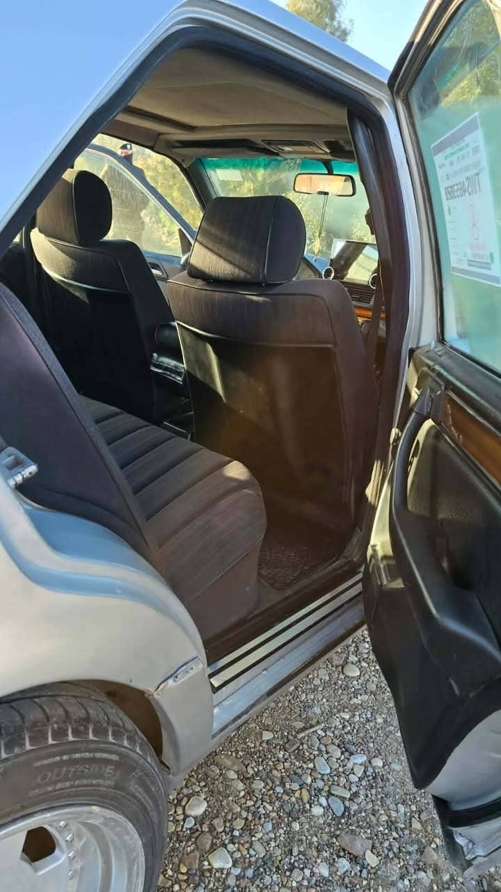 مرسدس دب موديل 88
مكينه بطه 2ونص كفاله مكينه وكير 
كهرباء كلهه شغاله دشبول اناره داخل 
منضومت زنون ابيض ثلجي
ساستم صوت مضخم صوت
شاشاه  تاب غرفه جديده 
جام امامي كهرباء وره جوبي تخم تاير جديد سياره جاهزاء من كلشي 
نقص بس تبريد سعر 53
بيها مجال.  العنوان المقداديه شهربان


**إذا كنت صاحب هذا الإعلان وتريد حذفه لأي سبب، رجاءا أرسل رسالة إلى الدعم الفني**