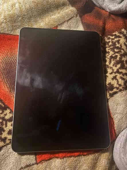 ايباد 11 برو الجيل الرابع M2
ذاكرة 256
حجم الشاشة 11 
مامبدل شي نضيف
بدون ملحقات
بطاريات بالثمانين ممفحوص
السعر 650
مكاني بغداد
واتساب : ***********
