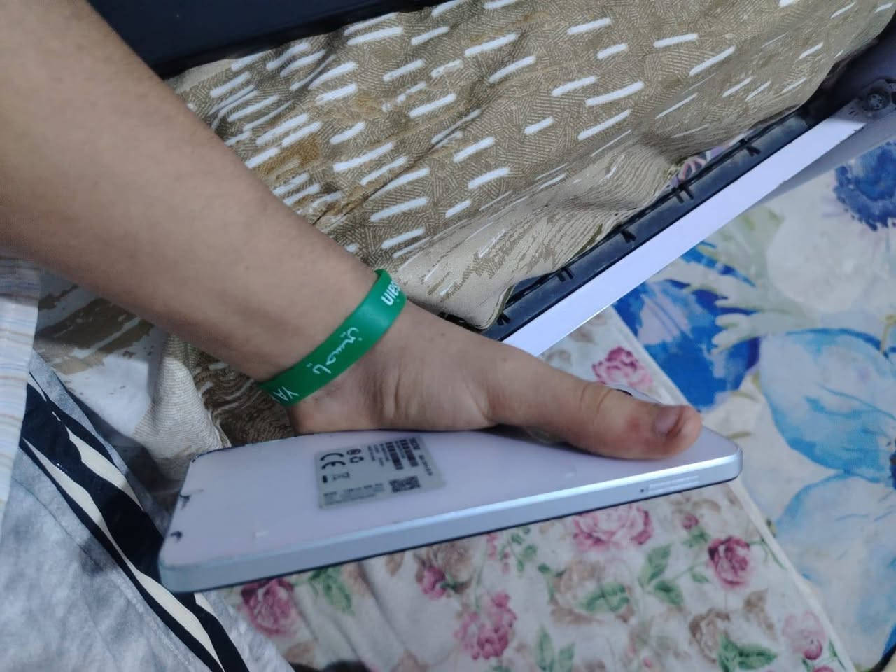 تكنو سبارك كو 24
جهاز مكفول من كلشي بس شخوط موضح بصوره بضهر+موجود عندي كفر اله
ذاكره128عشوائيه8
شاشه90هرتز 
يفيد تصفح+العاب
لبيع 100بي مجال+و مراوس
مكاني بصره ابو الخصيب بهادريه خلف صالح قرب محطه الغاز 
رقمي***********
